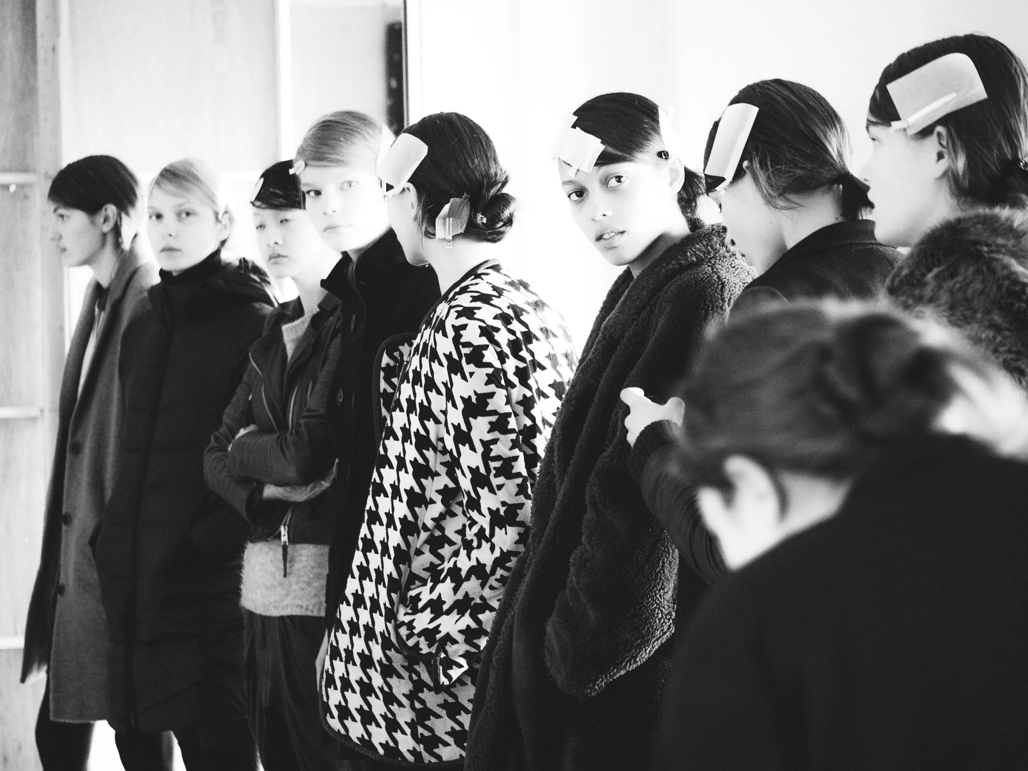 London Fashion Week LFW Runway Show Photography Photograph How to Model Walking Catwalk Youtube Video Guide Tutorial Backstage