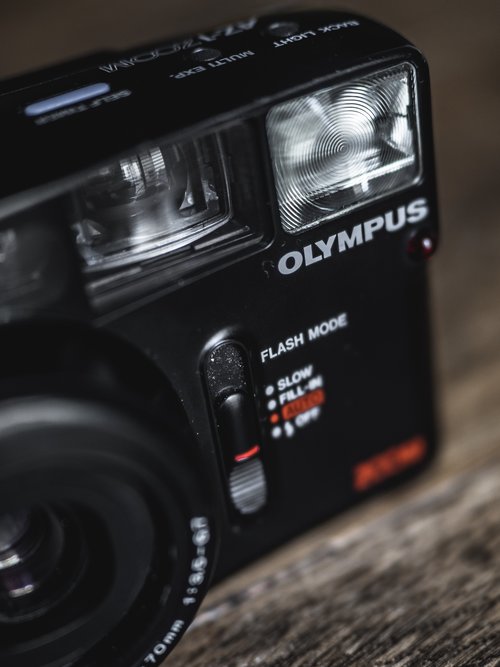 Olympus AZ-1 Zoom 35mm Vintage Film Camera Review