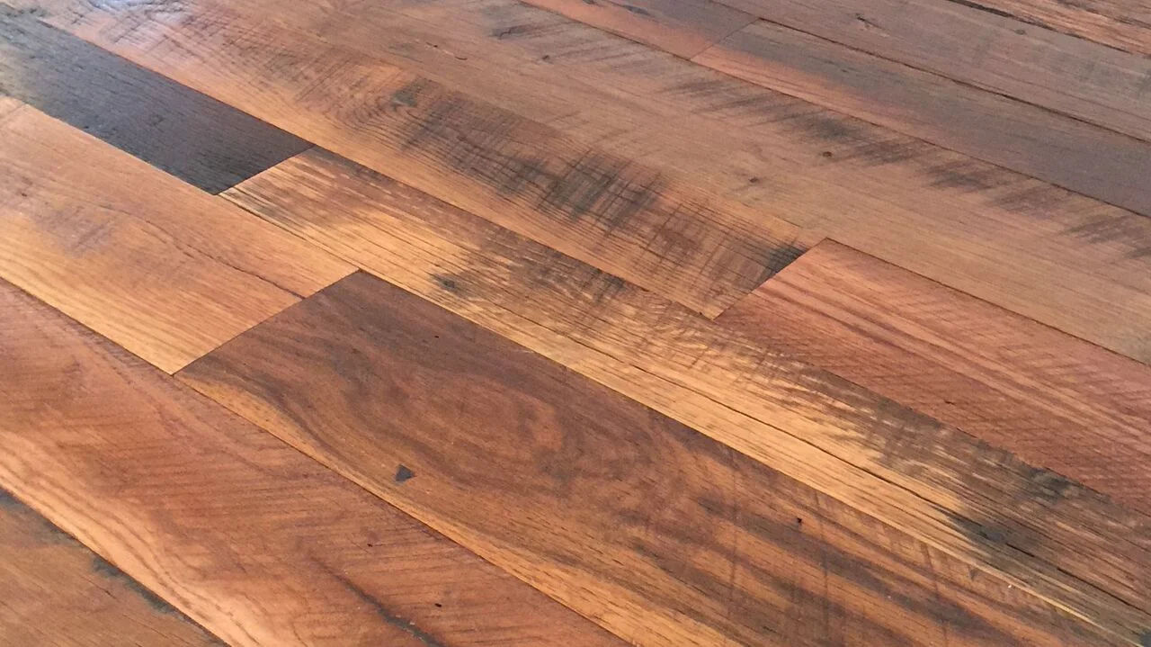 Antique Reclaimed Oak-Skip Planed (10).jpg