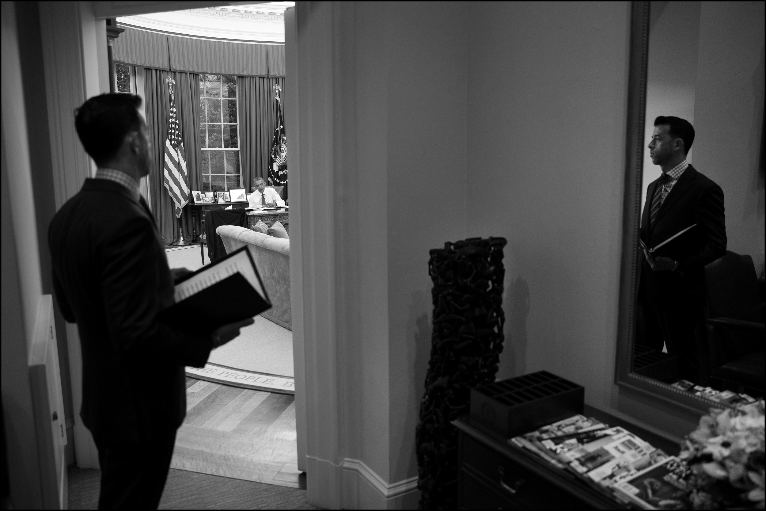 Brian Mosteller stands in the doorway, holding President Obama’s remarks book before the president delivers a statement regarding the Supreme Court ruling on same-sex marriage - 2015