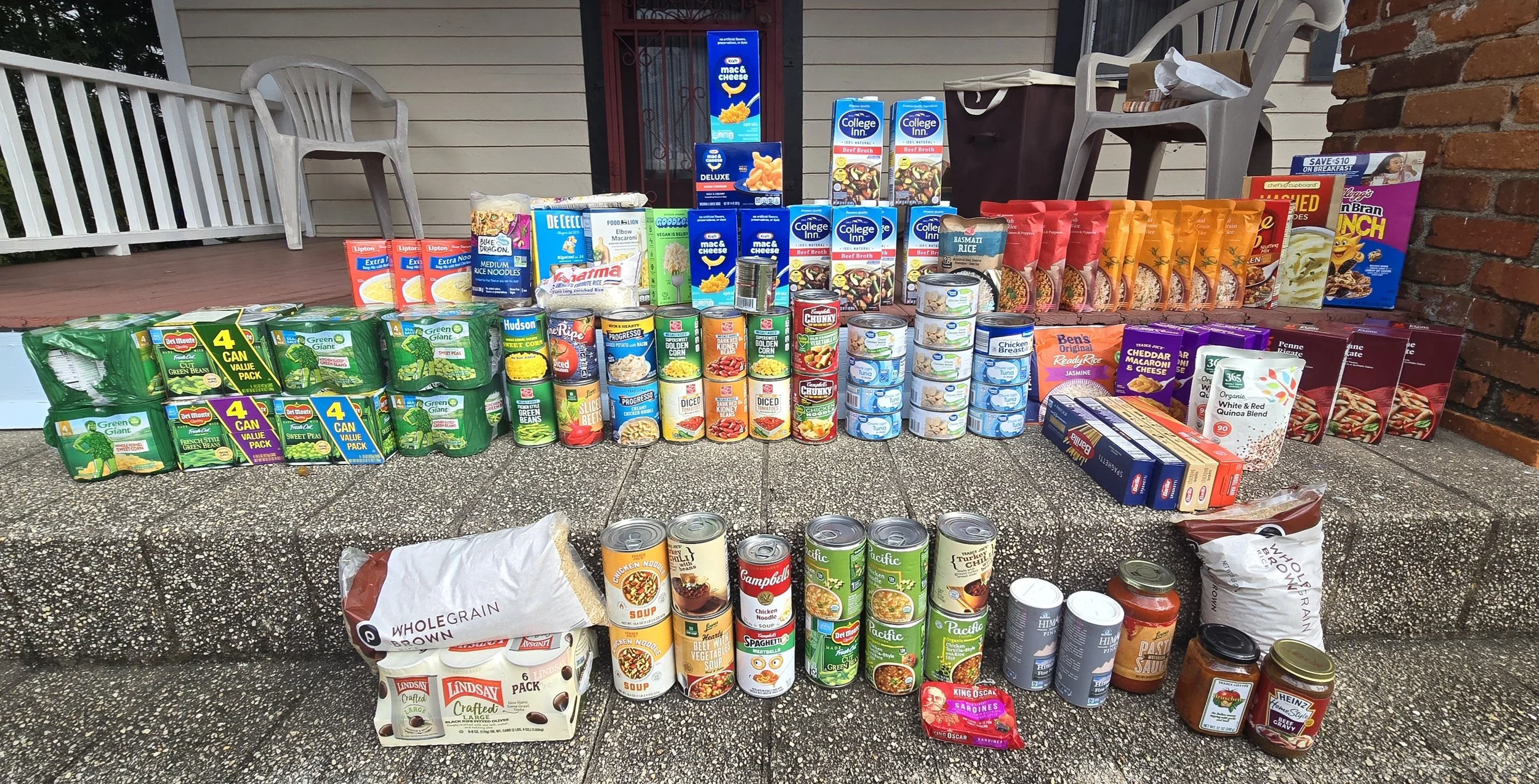 20251214_Food Donation.jpg