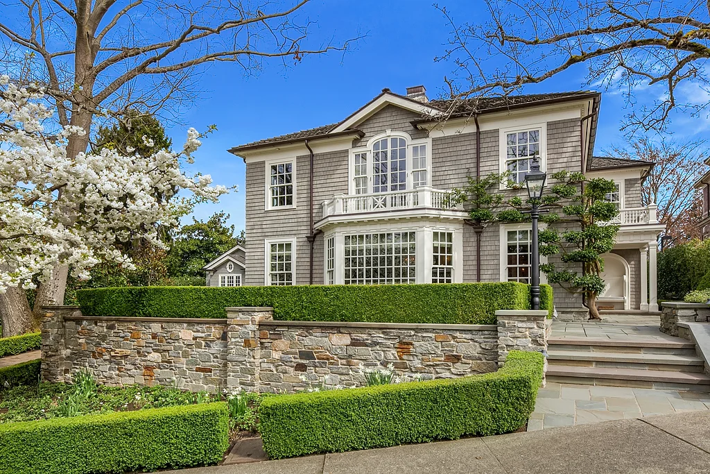 Twin Oaks - SOLD