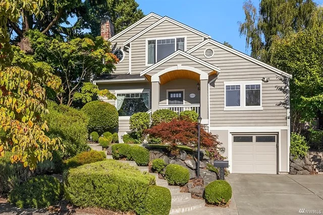 6262 Vassar Ave NE | $1,250,000