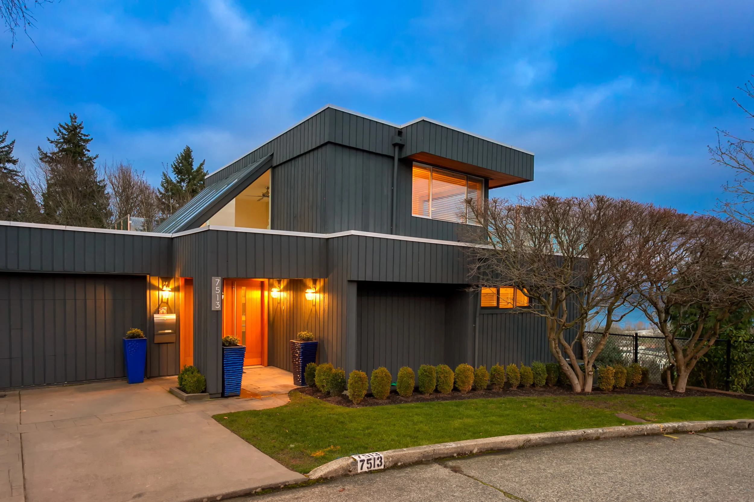 7513 55th Place NE | $1,395,000