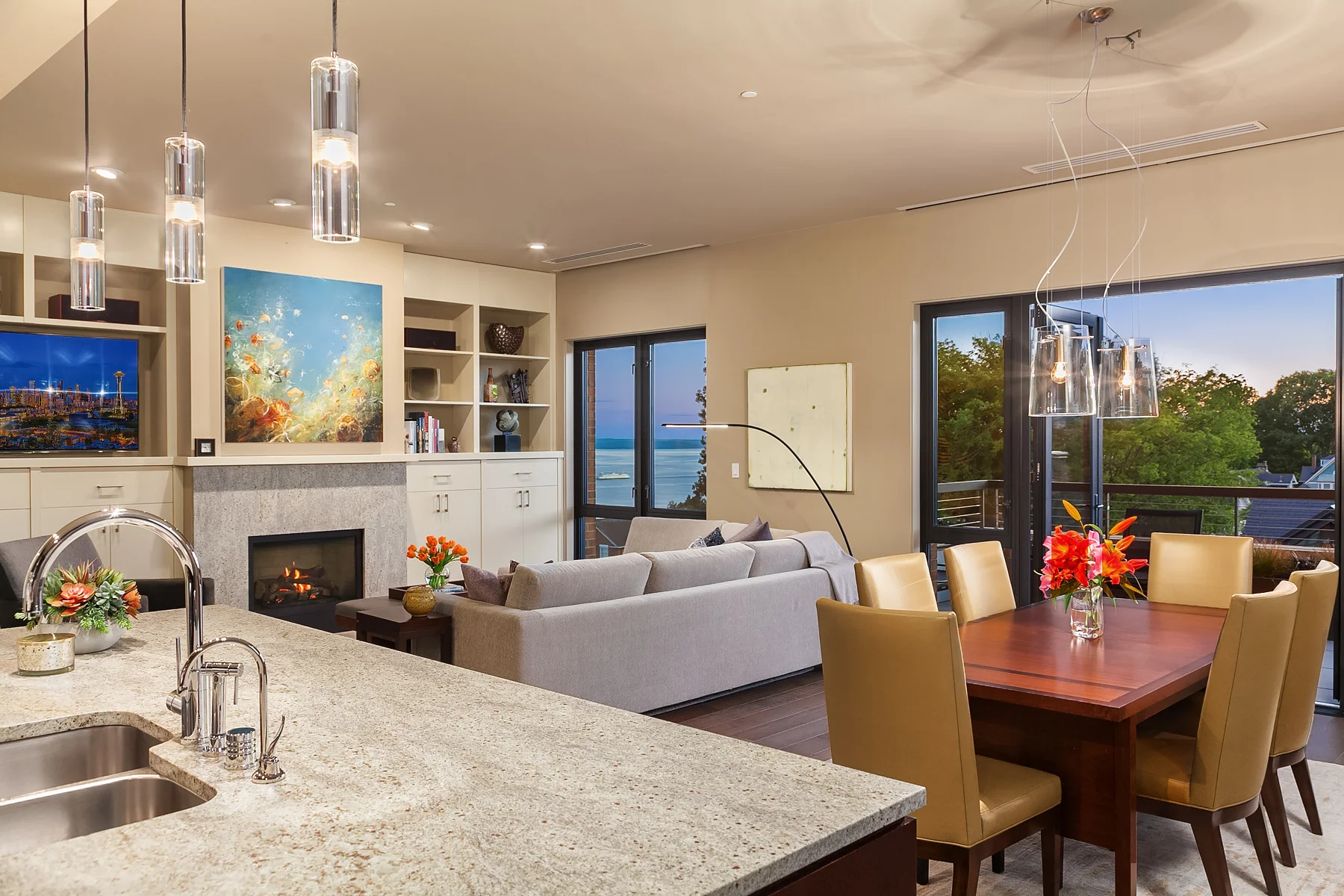 Distinctively Sophisticated West Facing Penthouse