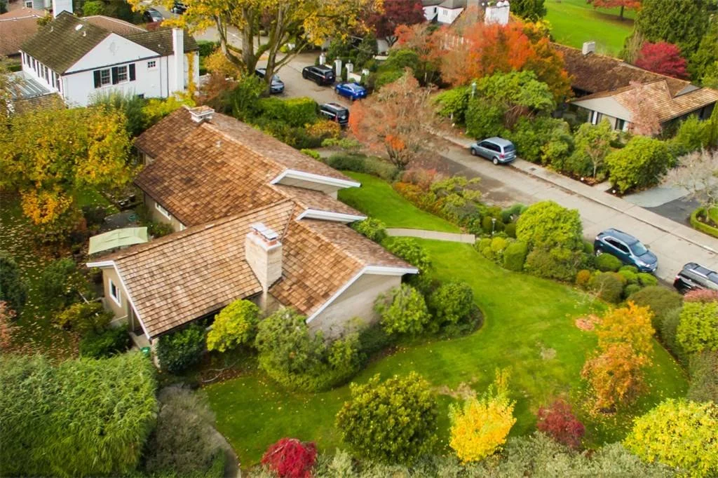 Two Distinct Lots in Broadmoor