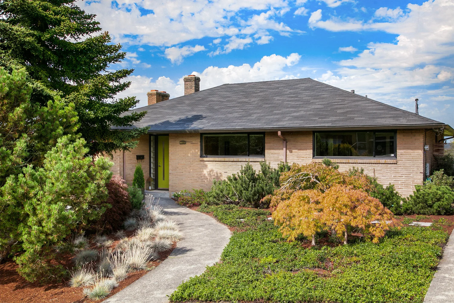 8871 42nd Ave SW | $1,065,000