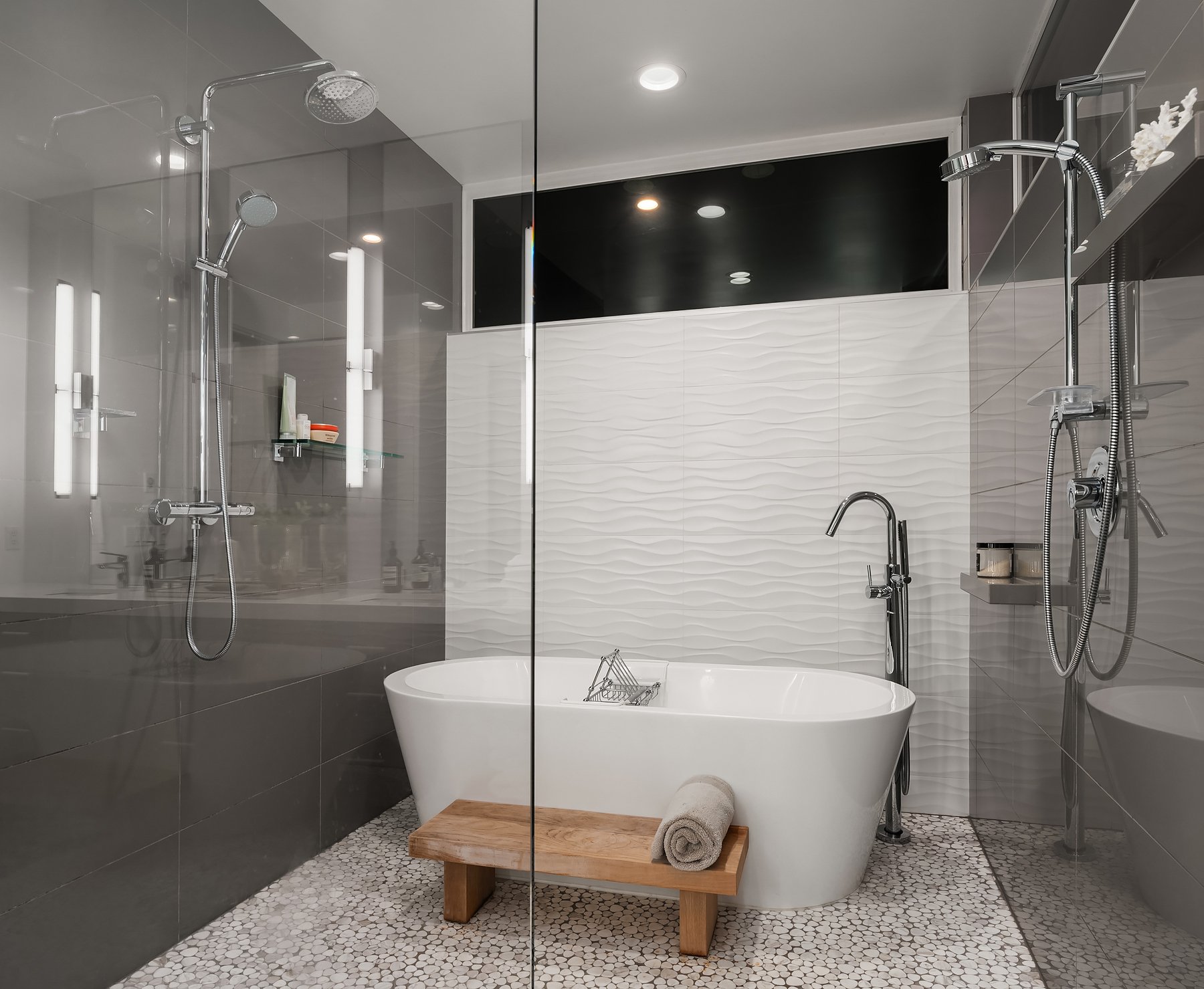  Tub and shower all-in-one! 