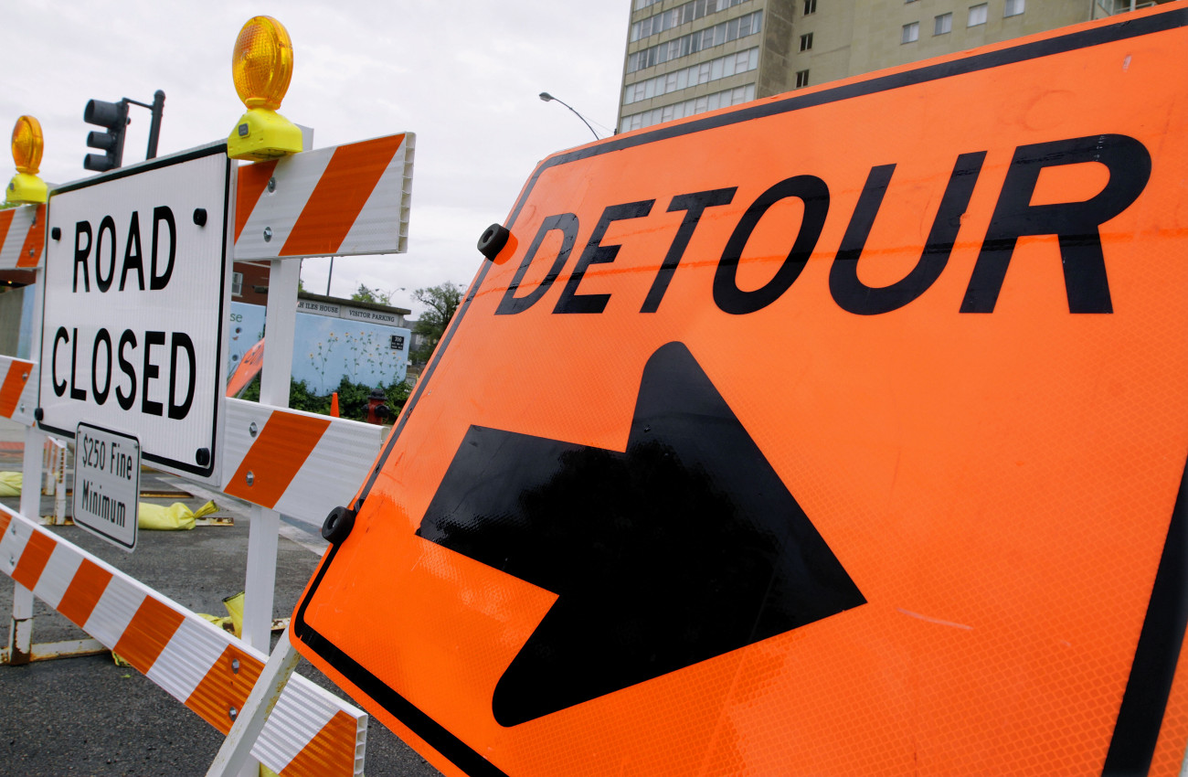 http://kxan.com/2016/01/15/traffic-alert-closures-on-sh-71-will-impact-austin-airport/