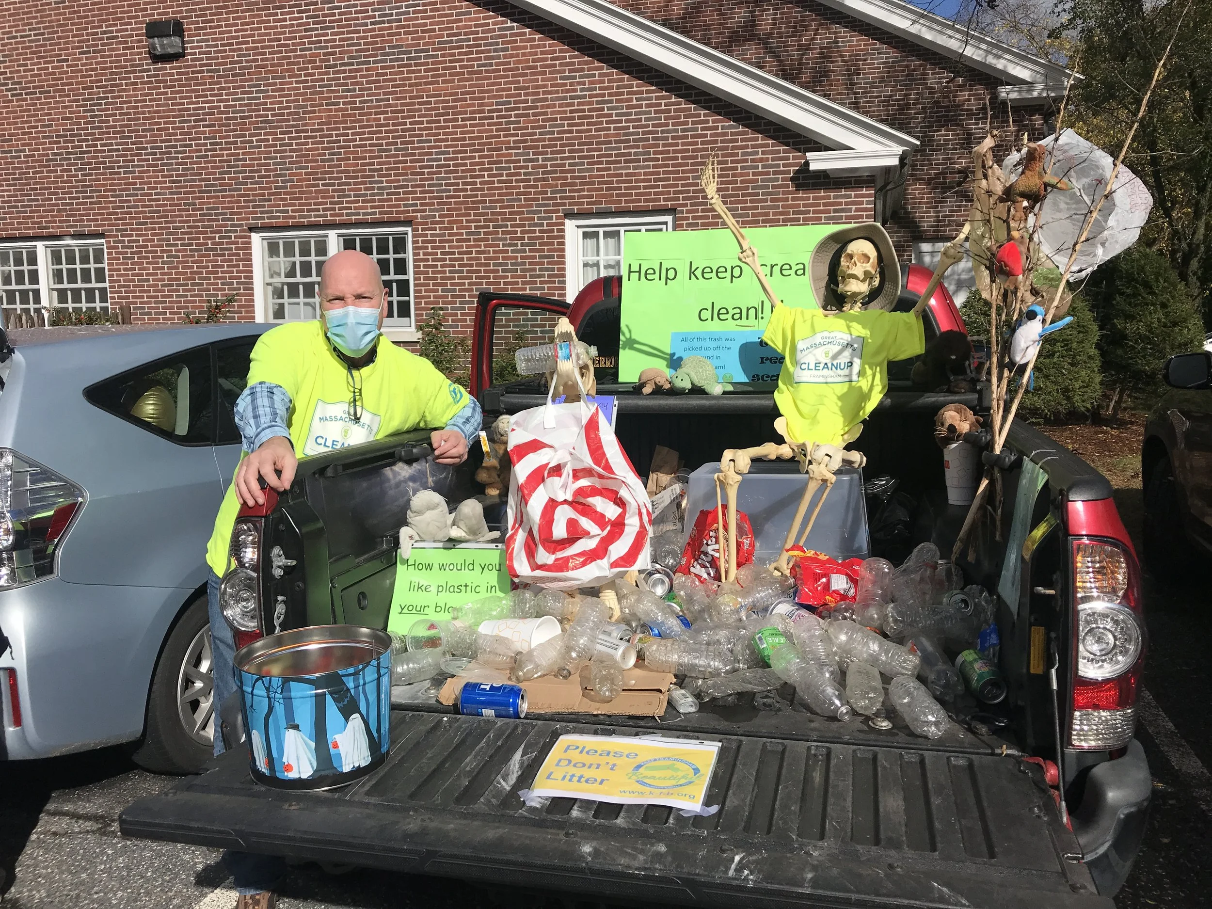 Trash trunk and Al.JPG