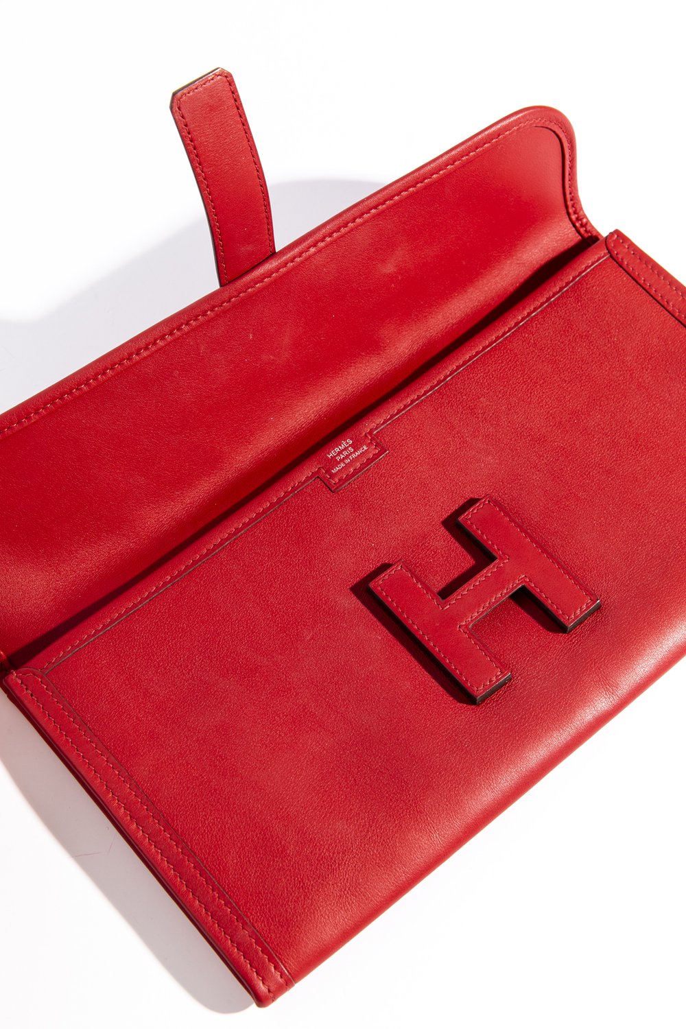 HERMES Red Swift Jige 29 Clutch — MOSS Designer Consignment