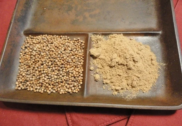 coriander-ground-and-seeds1.jpg