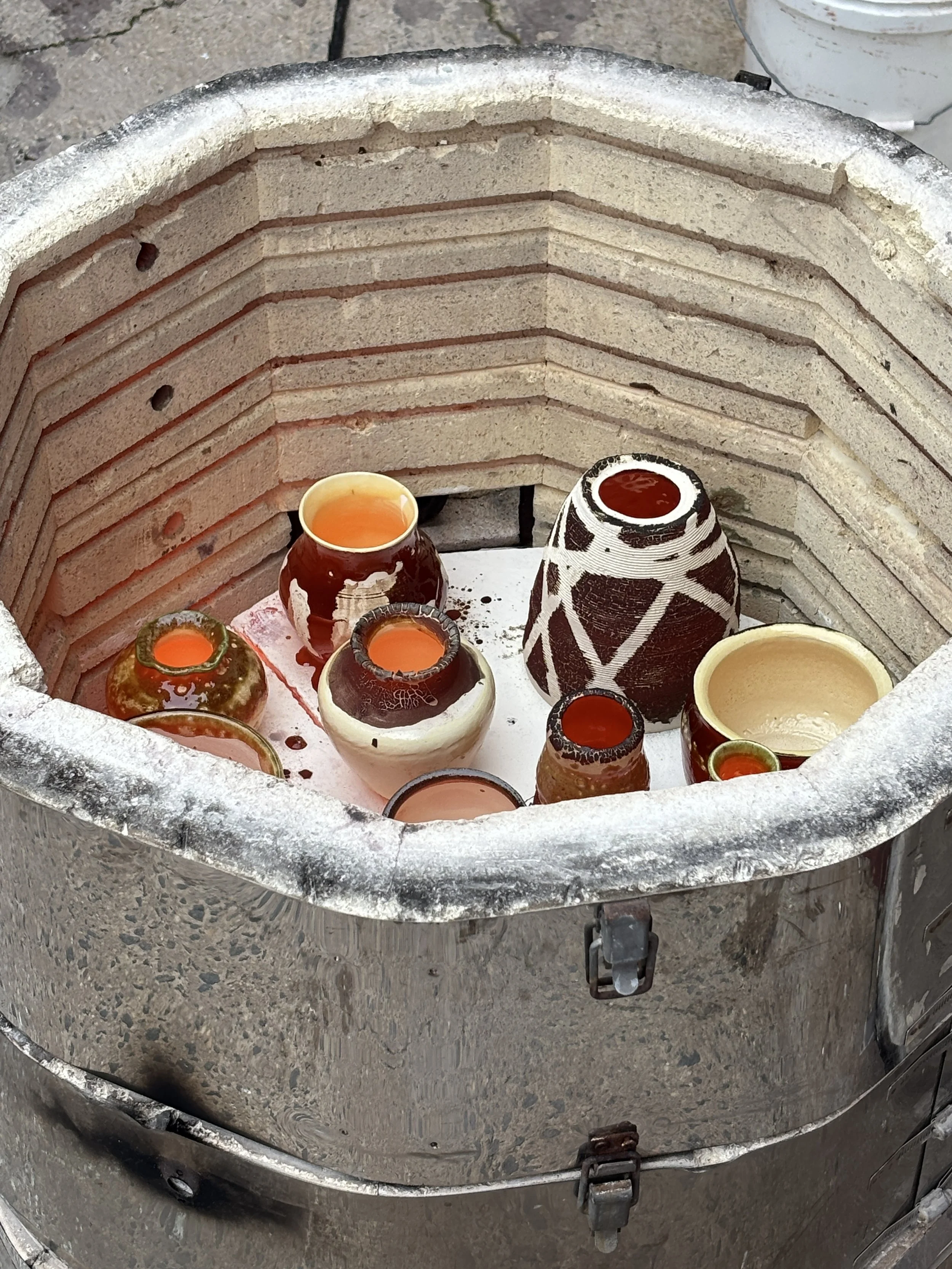 Staff raku 2025-13.JPG