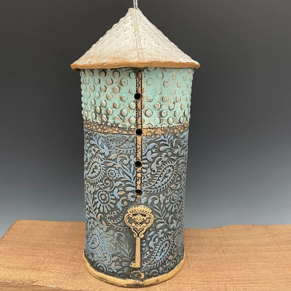 Clay Art Center - Kay Petronio Daisy Lamp