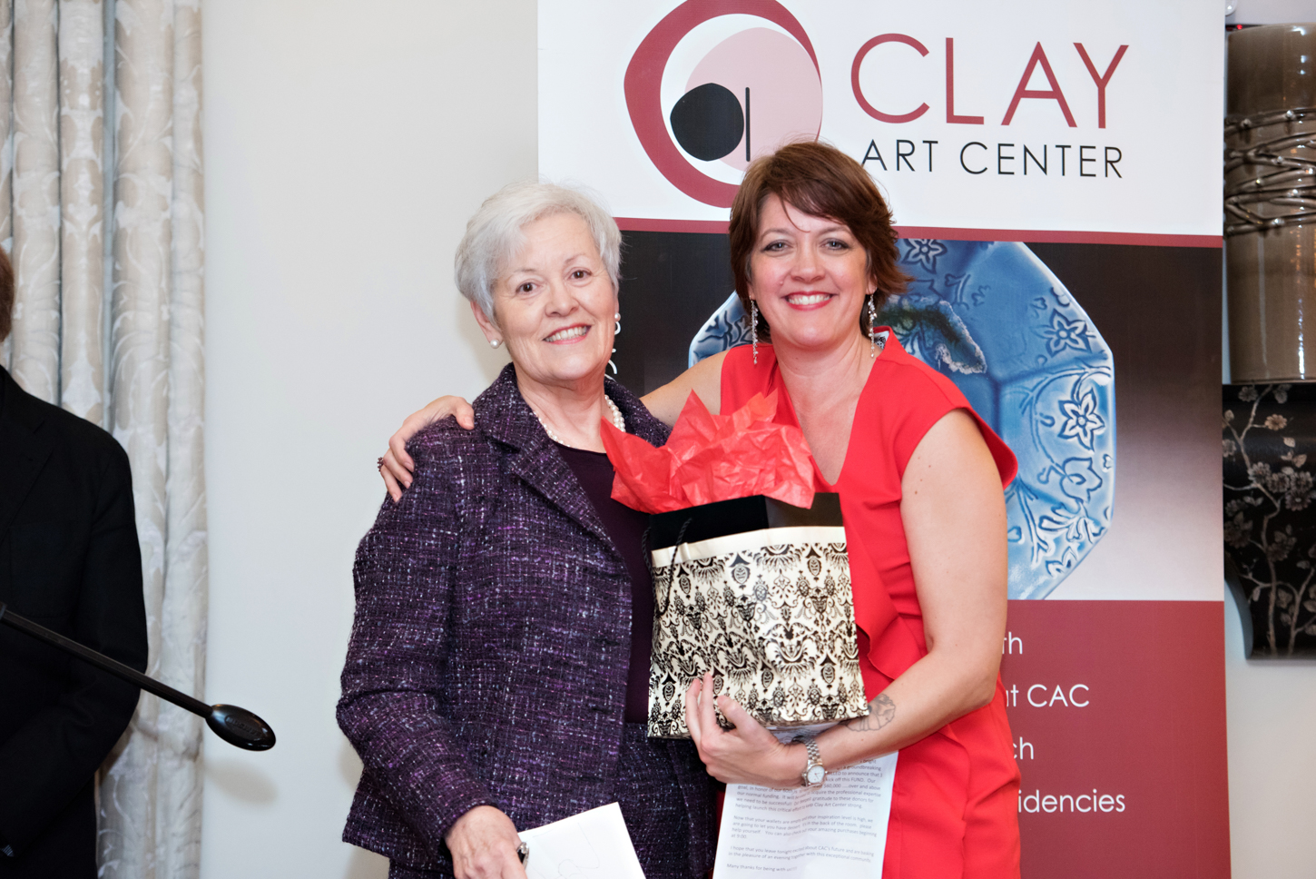 Clay Art Center Hand In Hand Fundraiser