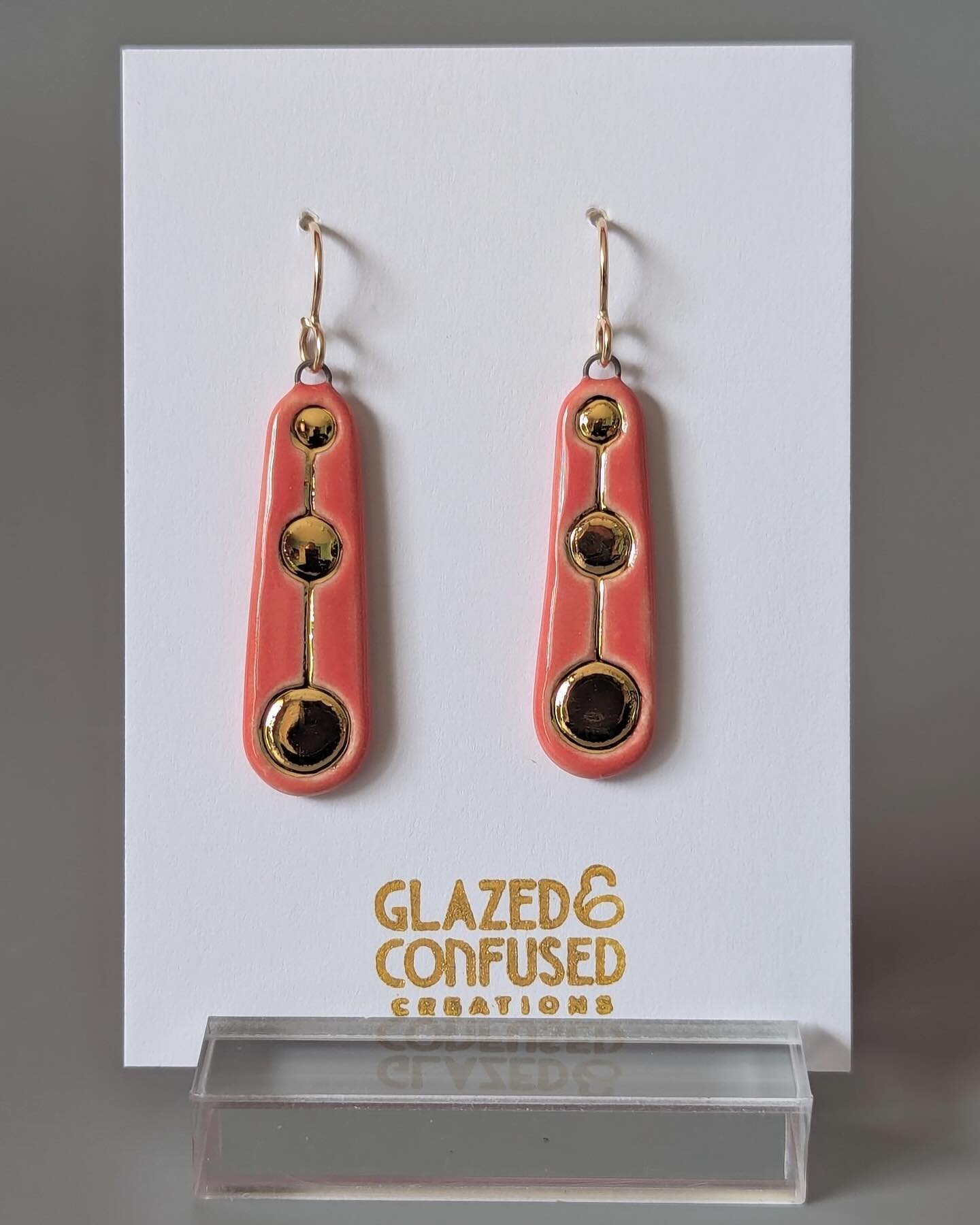 New arrivals in Clay Art Center Shop from Deanna Poelsma! Inspired by the vibrant colors of an upbringing in Florida, as well as the Art Deco and Nouveau eras, Deanna&rsquo;s work is finely crafted. Gold luster adds a touch of luxury to earrings and 