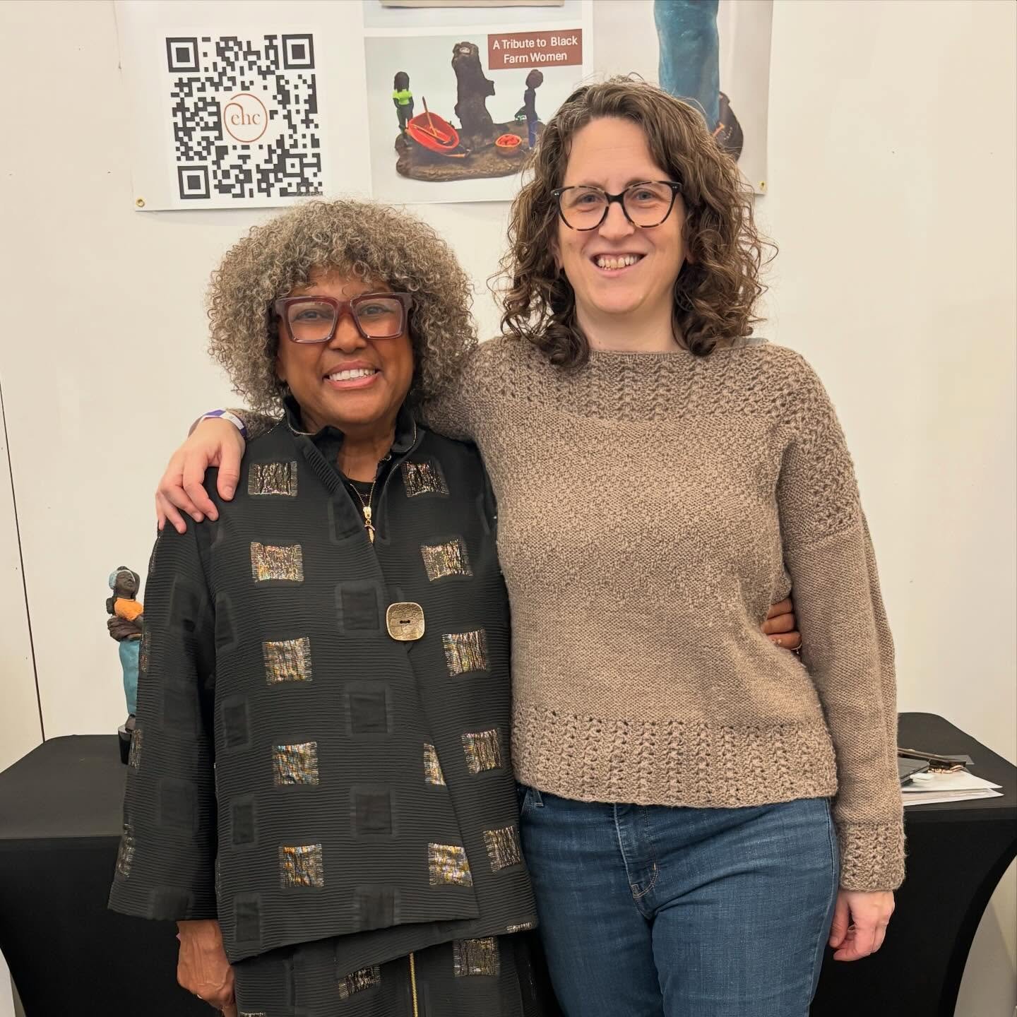 Congratulations to Clay Art Center Artist Earlene Cox on a successful weekend at the Harlem Fine Arts Show! 

If you are interested in learning more about Earlene&rsquo;s work and career to date, you can catch her Virtual Artist Talk &ldquo;America&r