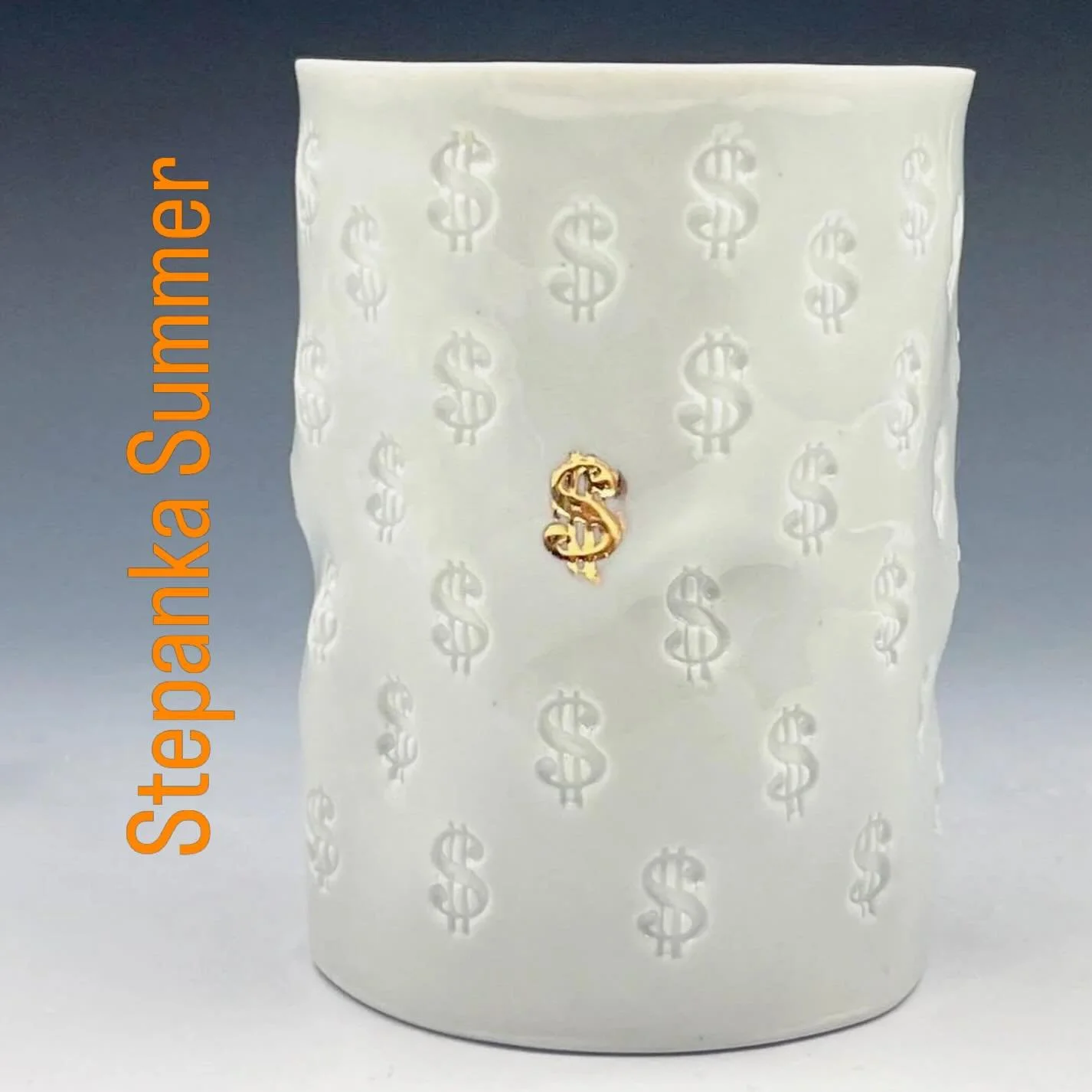 Find your vibe with porcelain cups by Stepanka Summer! Playful motifs with gold luster accents adorn translucent porcelain, mixing functional ceramics with contemporary design. These cups say so much without overstatement! 

Shop now at the link in b