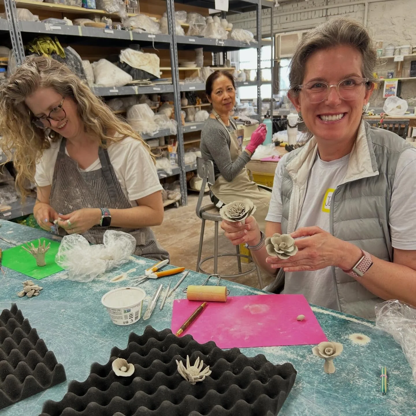 Happy Friday! Students in the Everlasting Blooms workshop today with Rose Foley enjoyed learning how to make beautiful botanicals in porcelain. From all the smiles we can confidently say that a fun time was had by all! 

Explore other workshop and on