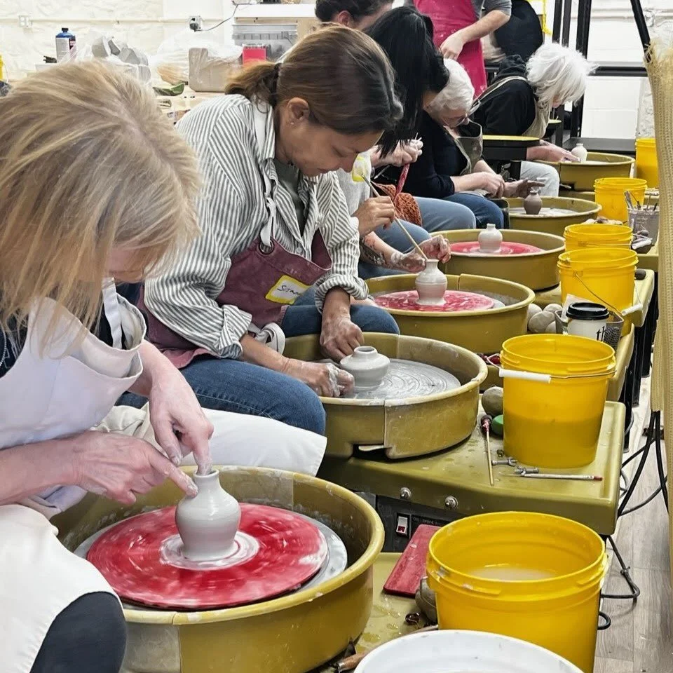 Have you always wanted to try pottery? Now you can! General registration is now open for summer clay classes at Clay Art Center. Give yourself the gift of a creative summer with a range of weekly clay classes in wheel-throwing, handbuilding, and scul