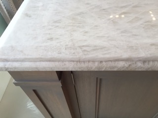 white quartz counter 3.jpg