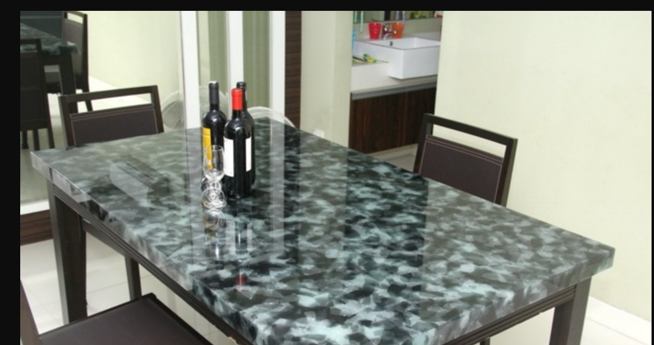 crystal glass table 1.png