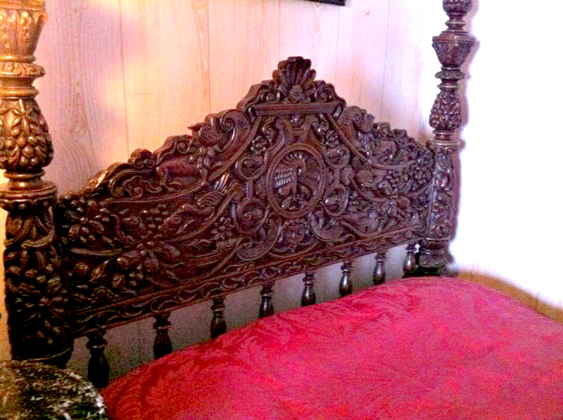 Queen's Secretary's Bed, Sintra Palace, Portugal, 18th century