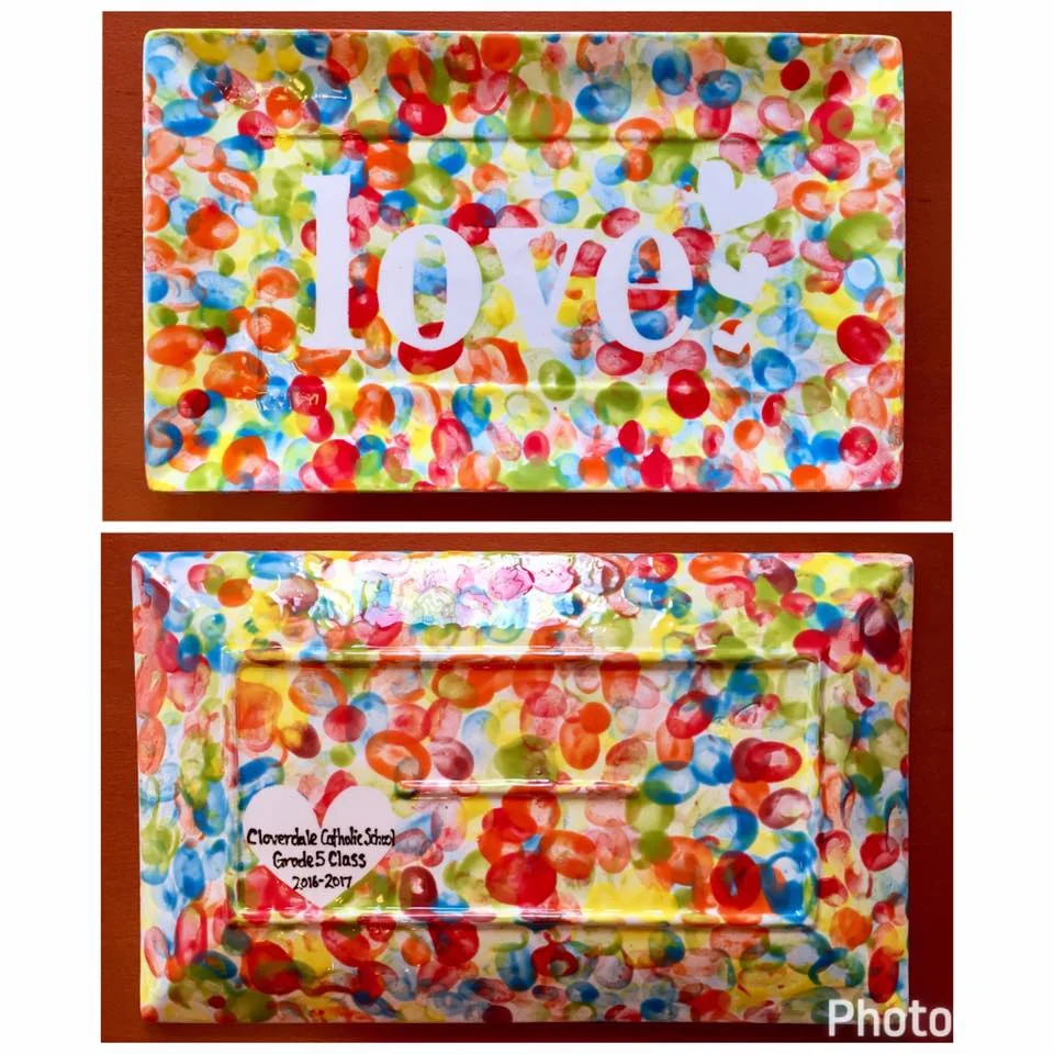 This is 8.25x13.75 Appetizer Platter was created by the Grade 5 class. Thanks to Kate Verelli for coordinating the class craft! Opening Bid: $50 Bid Increments: $10 Class Code: Name, G5-(place bid)