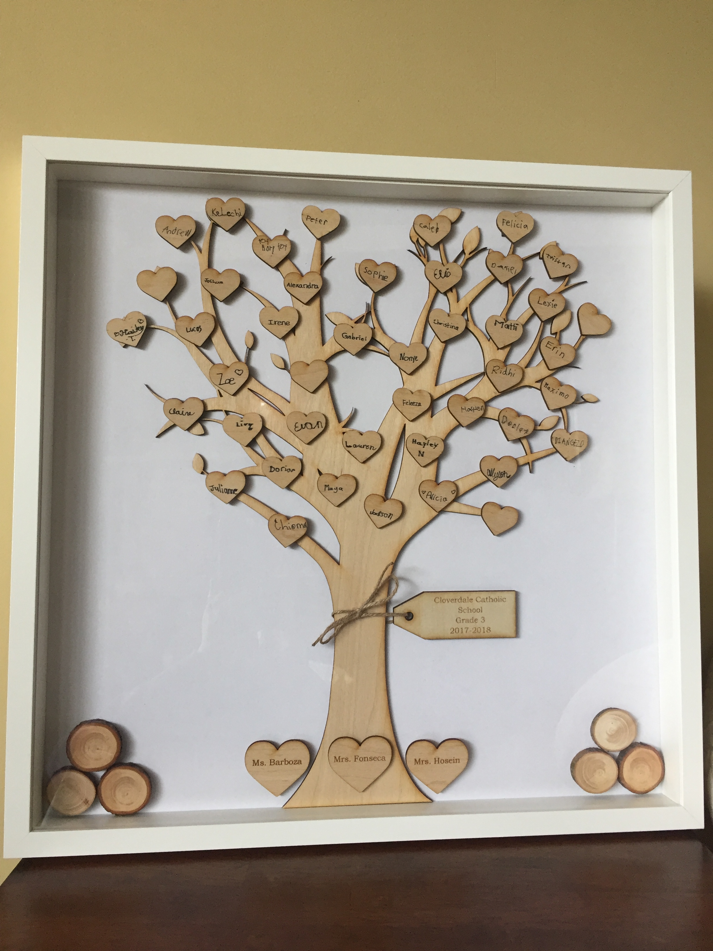 Grade 3 - Wooden tree with hearts