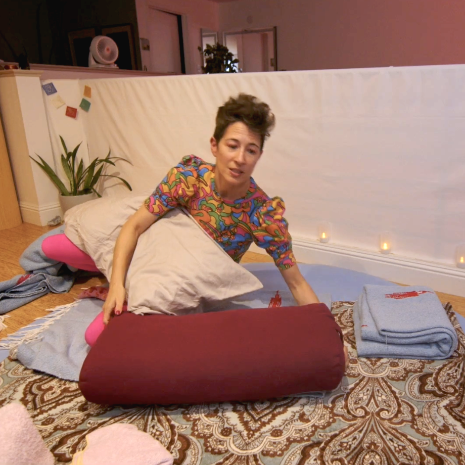 emikooyoga Private Livestream Restorative Yoga