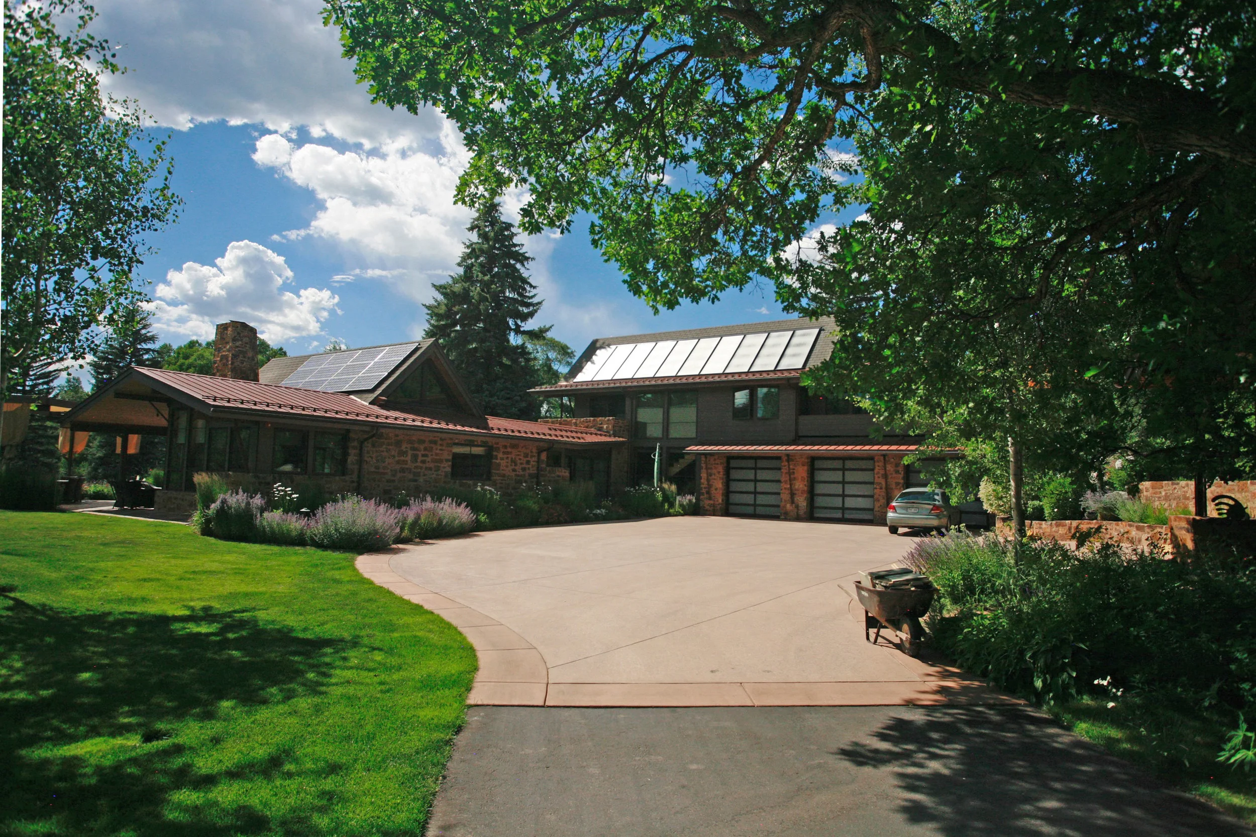 EXTERIOR 11.jpg
