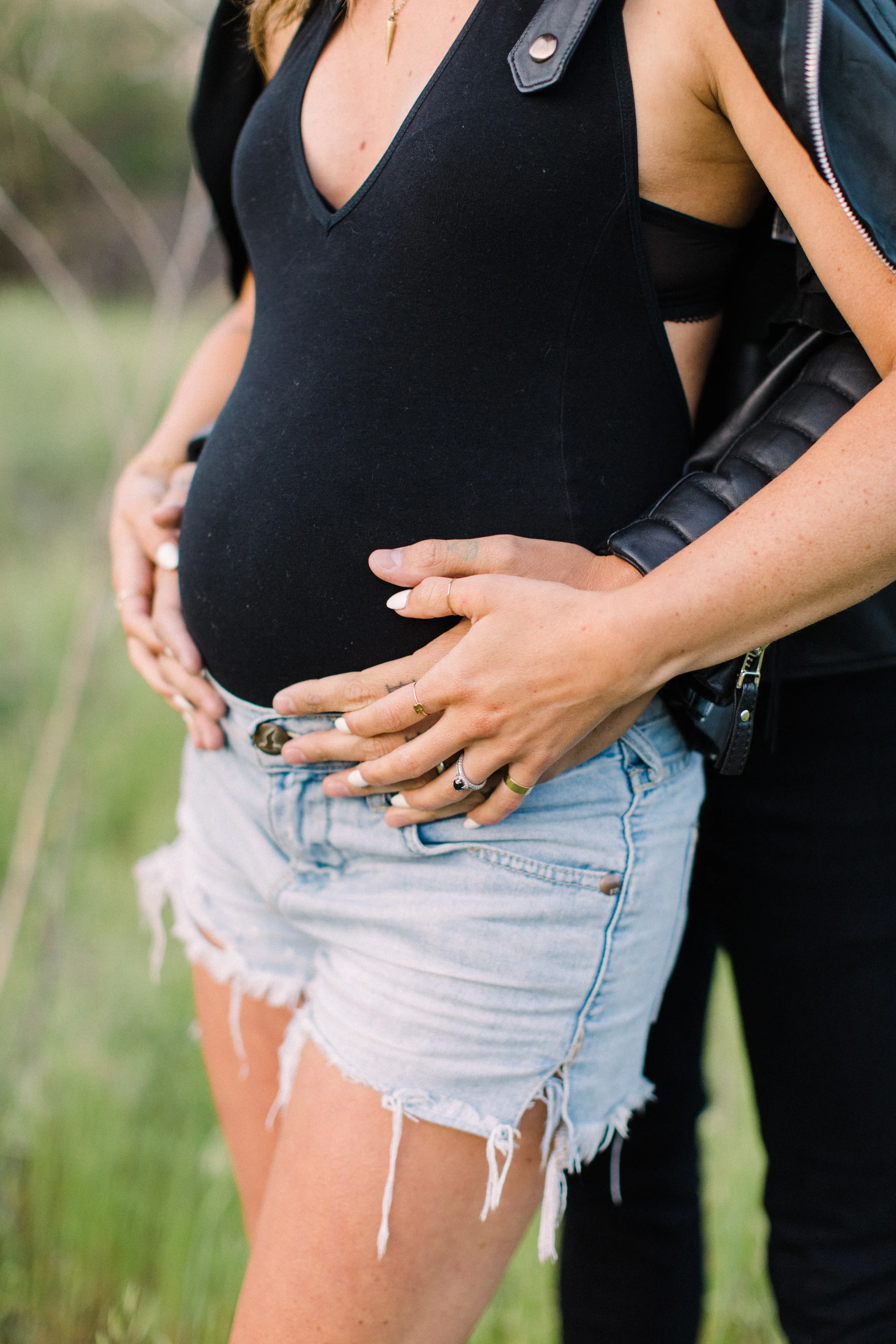 Shenae+Josh-Baby-Reveal-LucasRossi-52.jpg