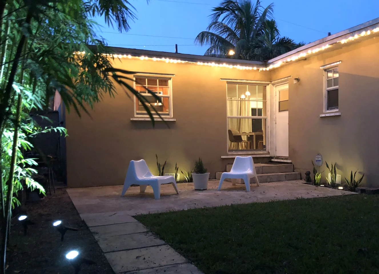 After a day out in Miami, you’ll need some quiet time in your tranquil tropical backyard to recharge for another day of unparalleled fun.