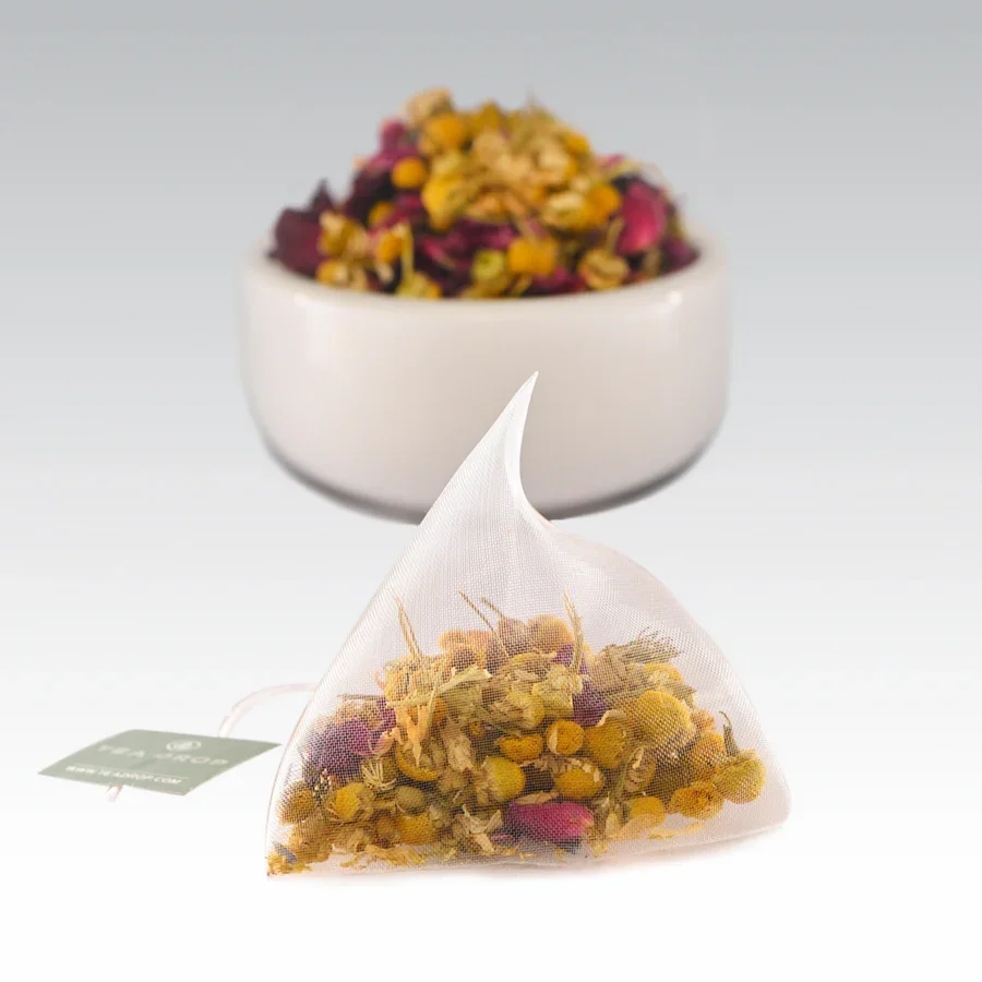 Chamomile_Blossoms_2_4202ce3c-473f-4c66-8eec-54e84ea9948c.webp