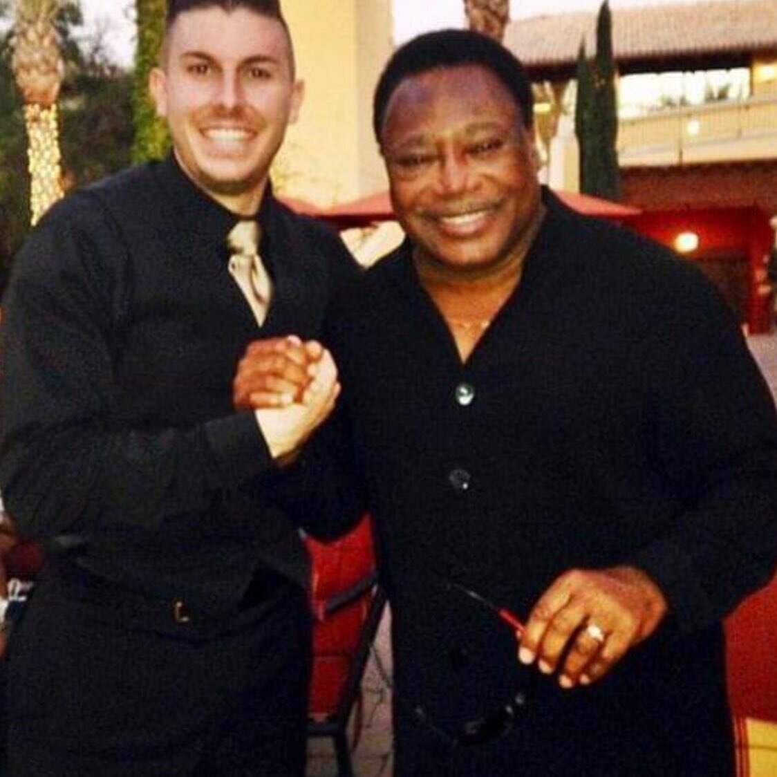 #tbt I was humbled to have the great George Benson come to my show at Montelucia in Paradise Valley, AZ. He was fascinated by the flamenco guitar technique and asked me to show him a snippet during my session break. 
.
.
.
#alexhristovmusic #youngsla