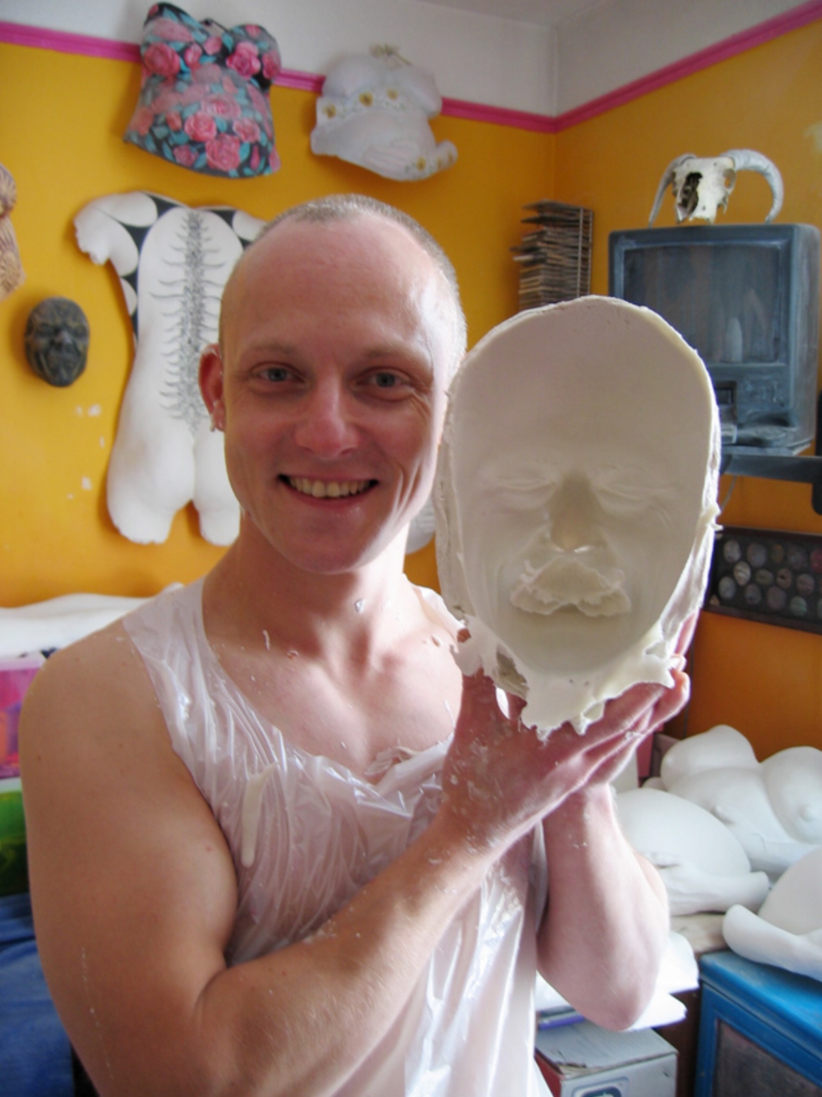 André Masters having his face cast