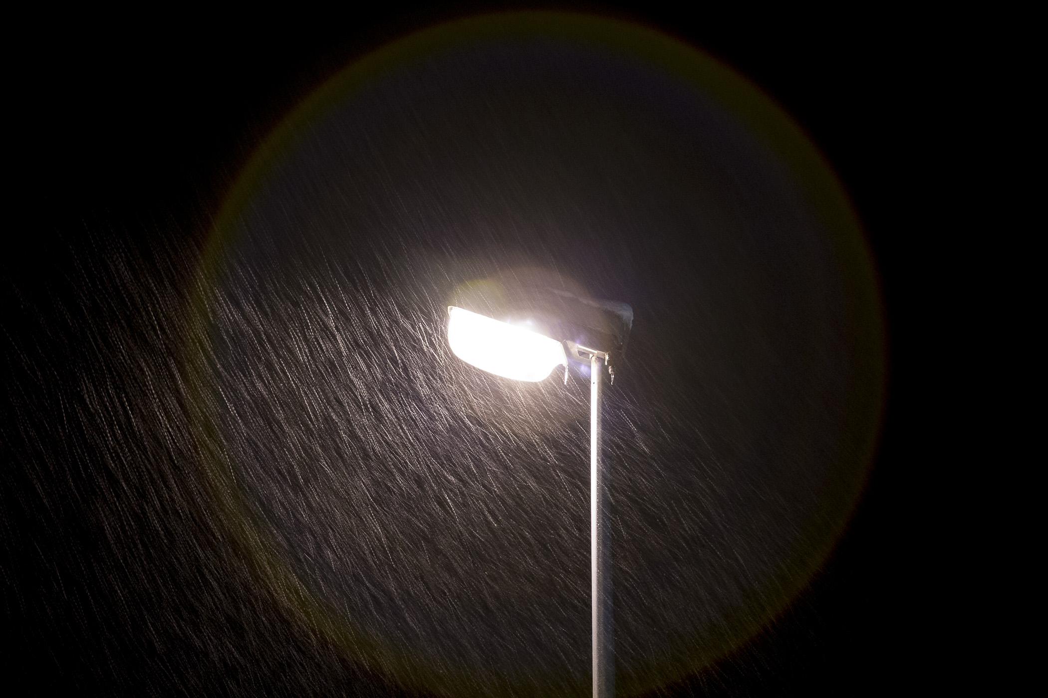 Under the Moon Light — 04.00 AM