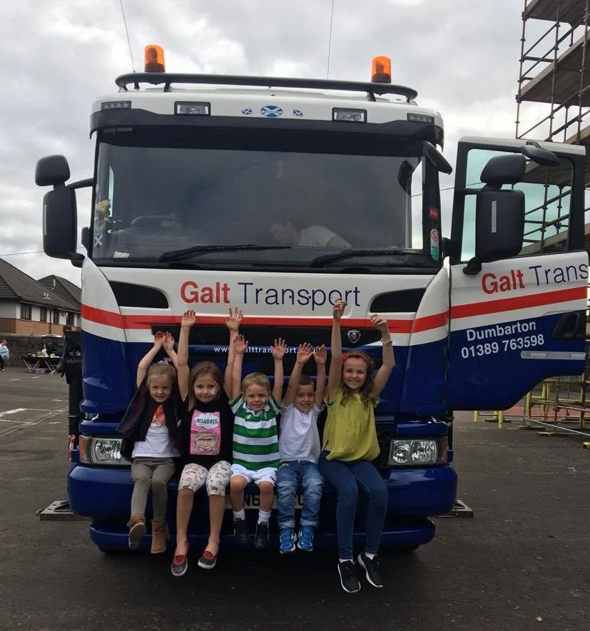 pupils at braehead primary school loving the lorry
