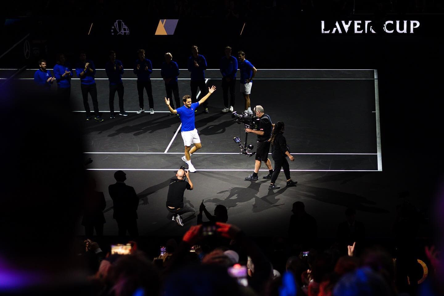 and an emotional ending.

Thanks for being your guest for my first and my last time.  @rogerfederer #lavercup2022