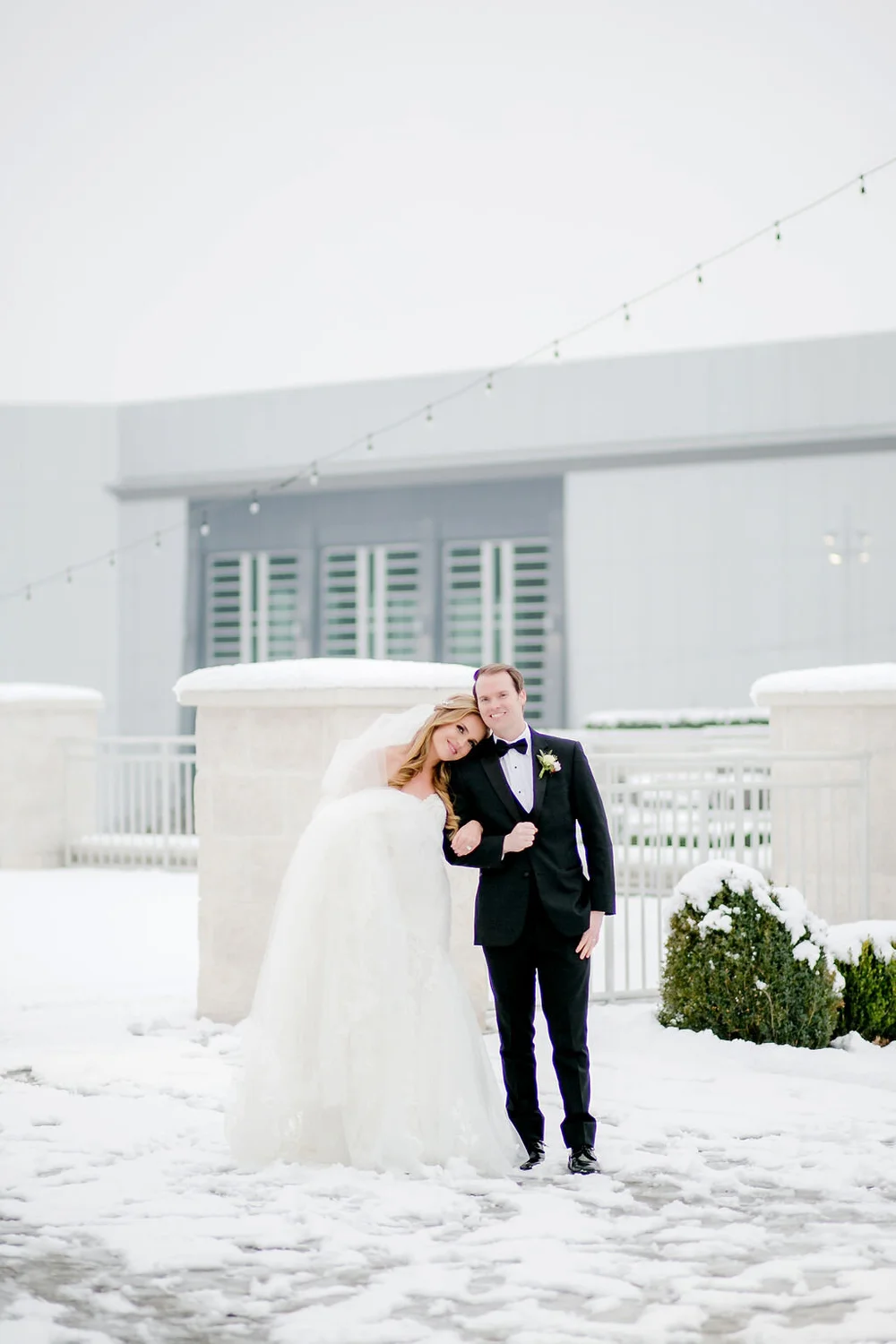Lauren Hunter S Unexpected Snow Day Wedding Miss Milly S Event Rentals Florals Design In Atlanta