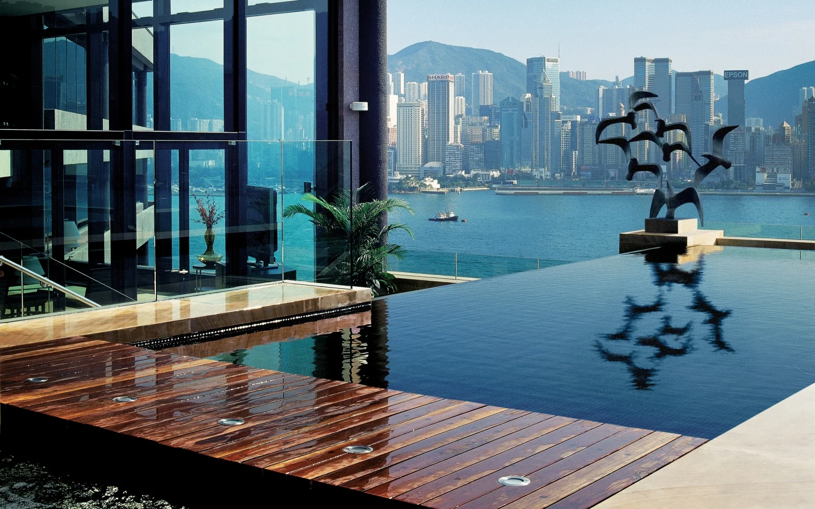 201502-w-coolest-private-plunge-pools-intercontinental-hong-kong_0.jpg