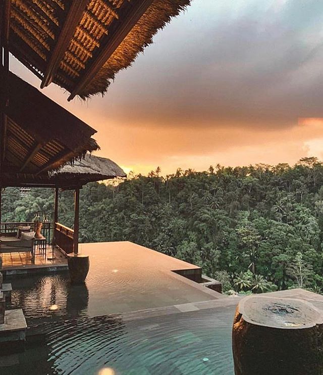 Sunsets in this Balinese Paradise | Tag someone who would love this view👇