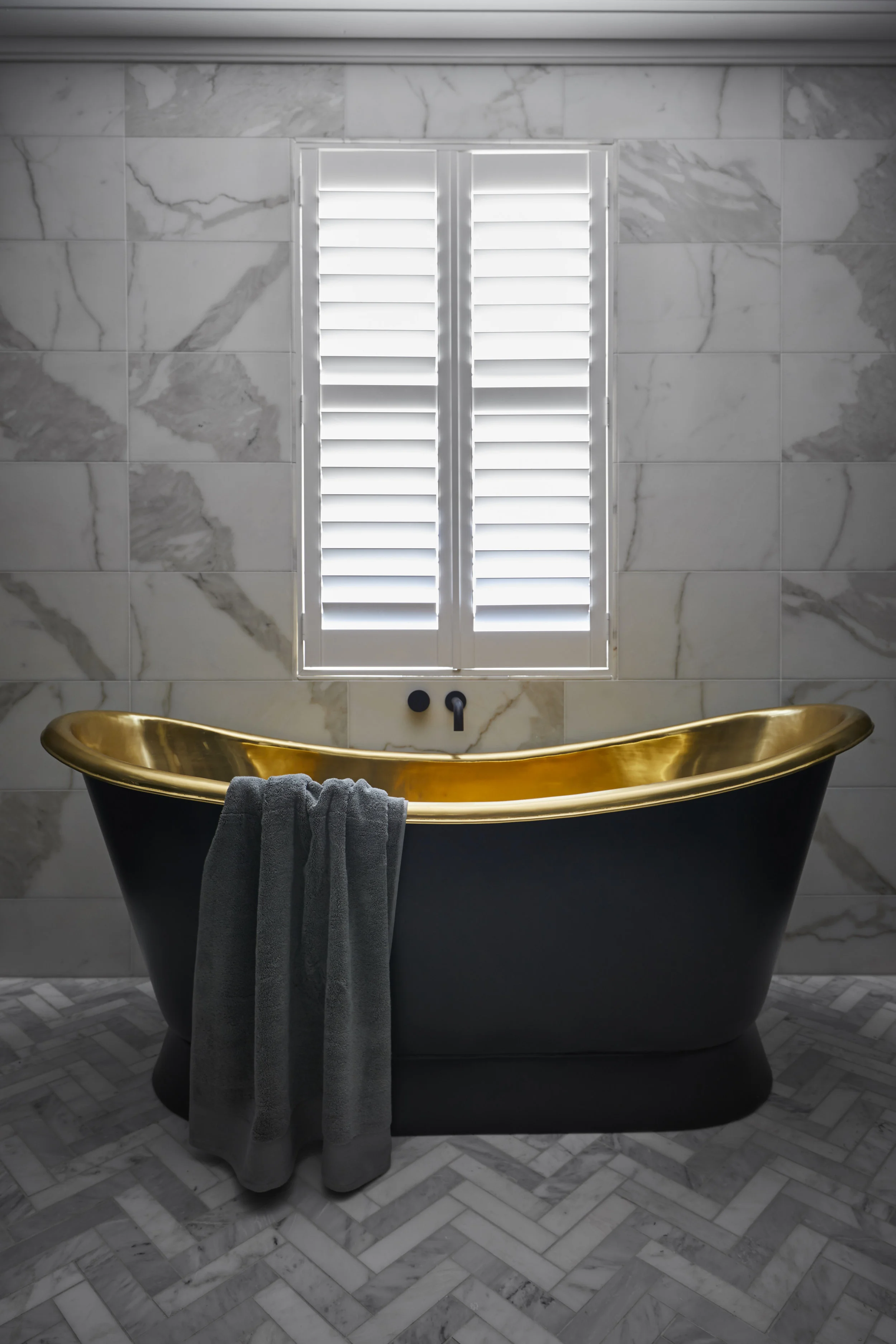 RM3 Ensuite Hayden & Sara-23.jpg