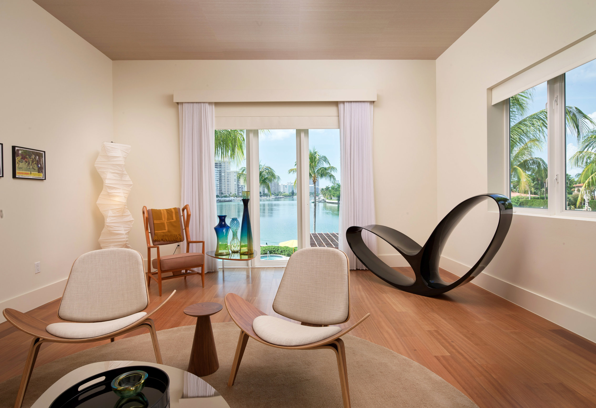 6 Living Room 2.jpg