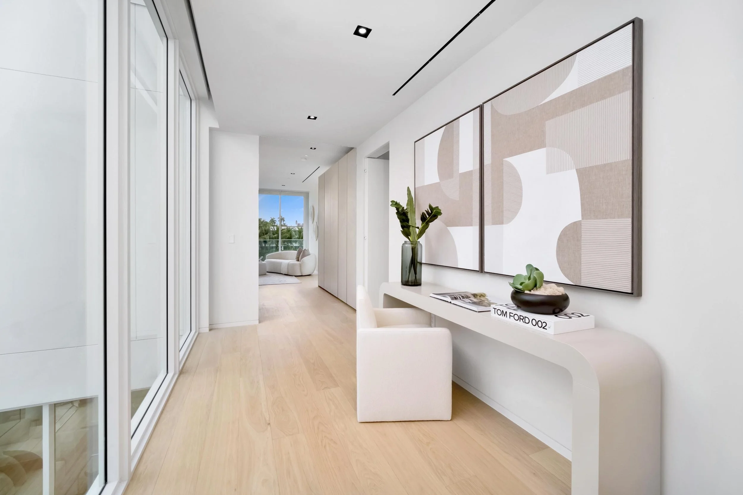 19 Principal Bedroom Hallway 2.jpg