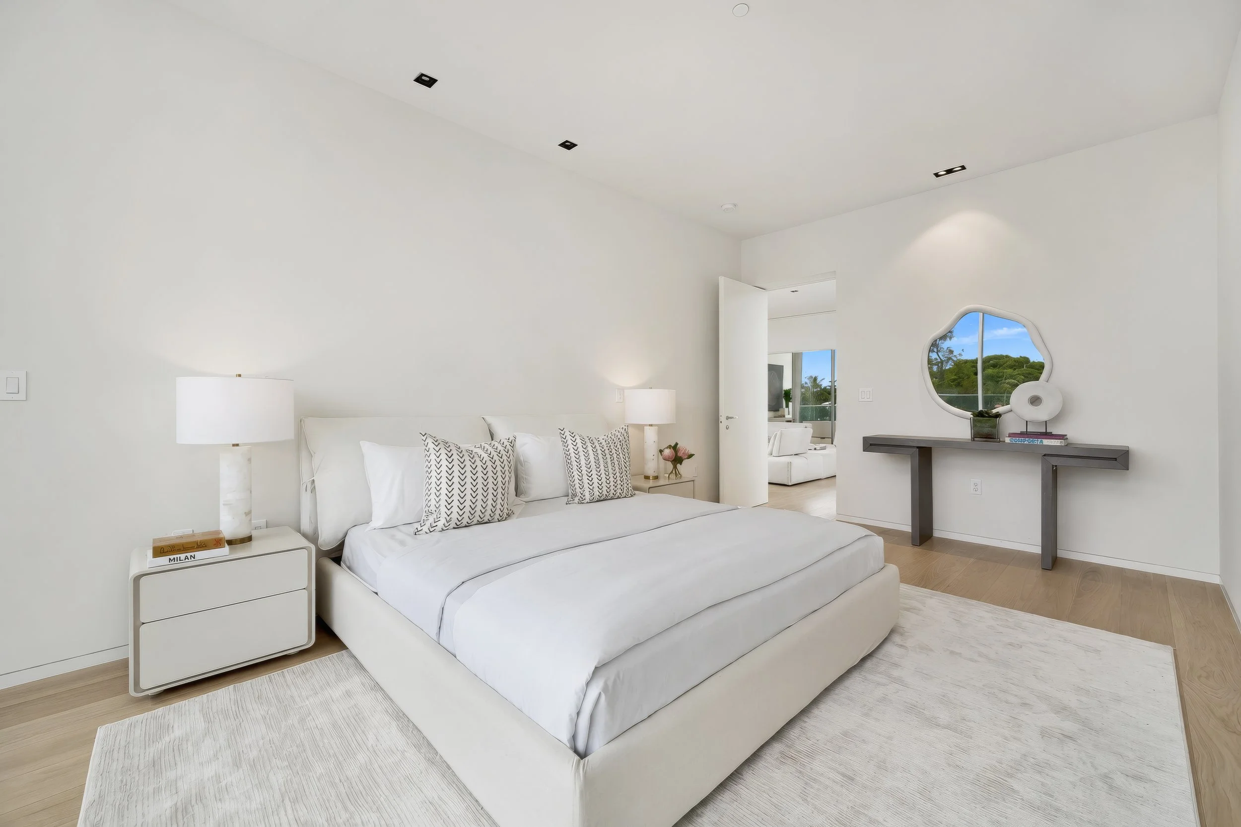 27 2nd Floor Bedroom 2 v2.jpg