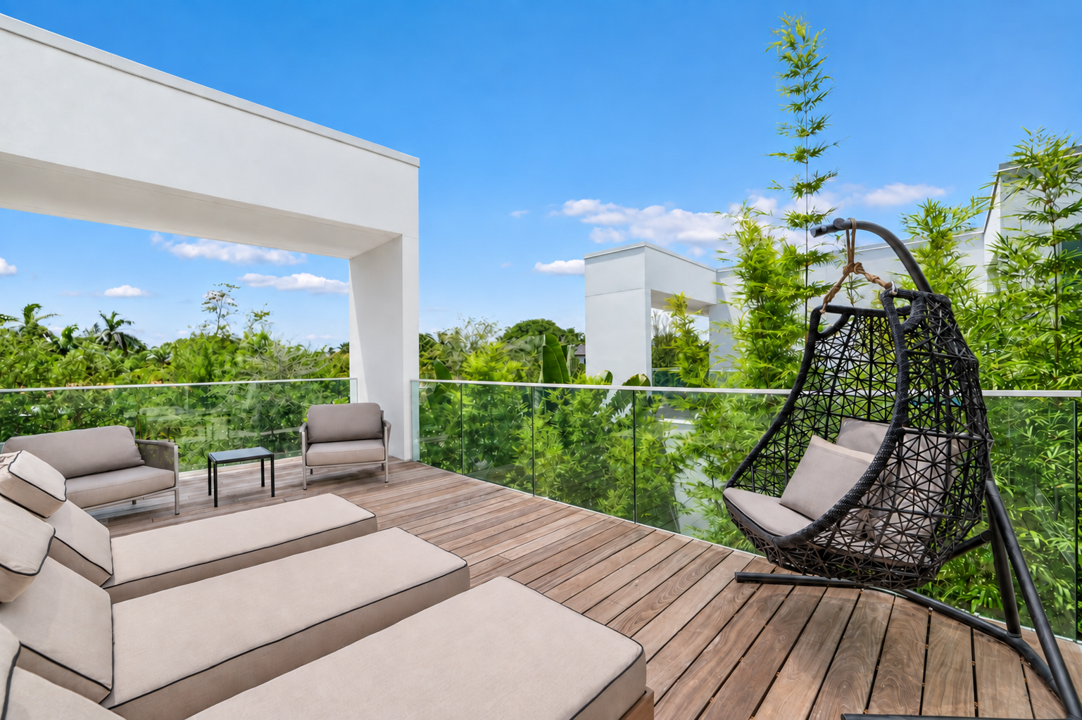 31 Upstairs Terrace - South.png