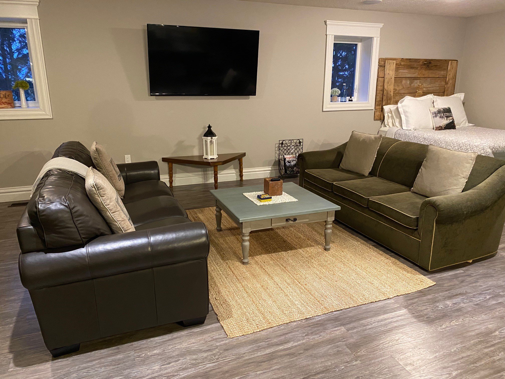 Living Room.jpg