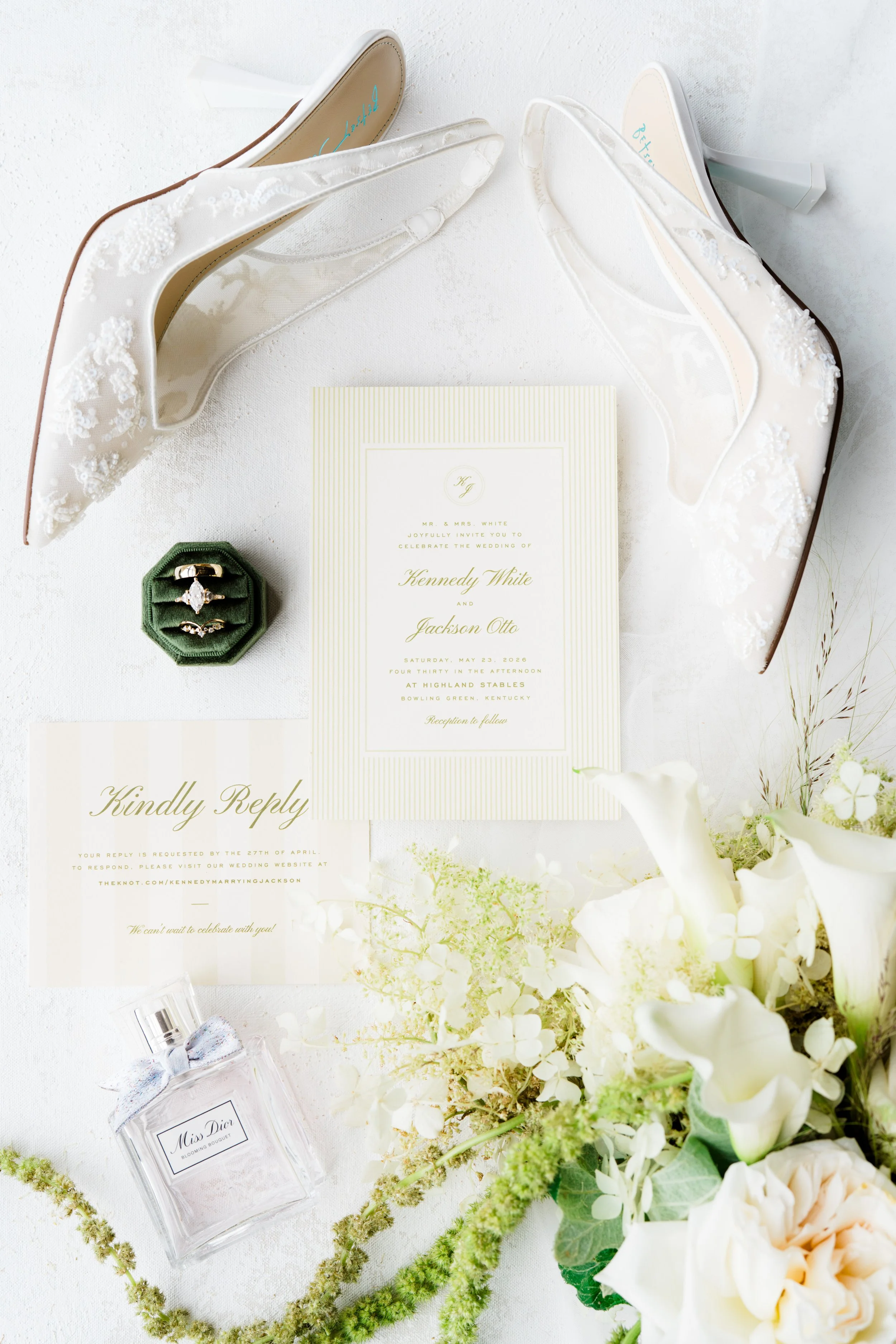 What We Loved About This Beautiful May Wedding: A Modern May Wedding Full of Personality 