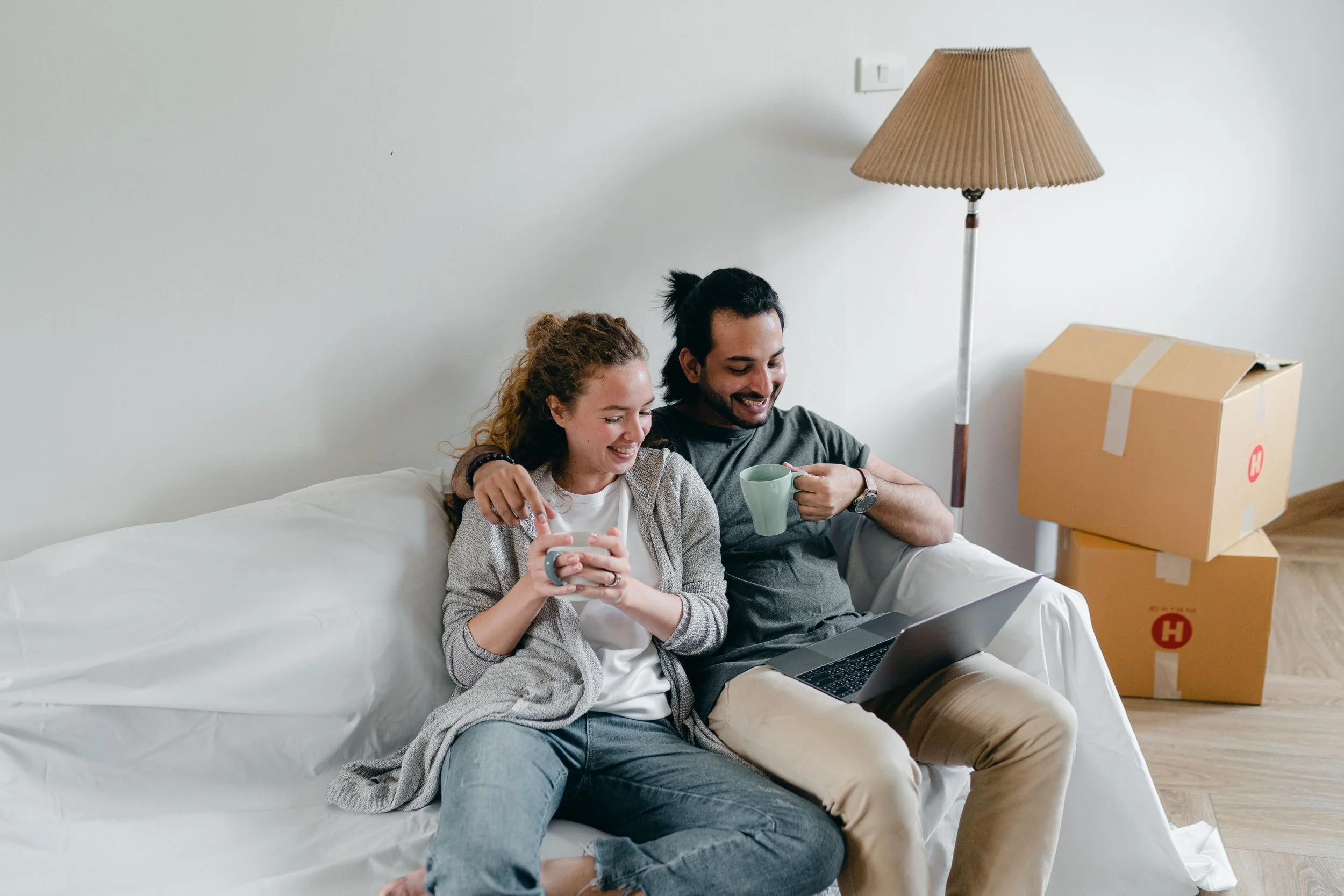   Begrijpelijke hypotheekvoorwaarden: het kán!  
 Een huis kopen en daarvoor een hypotheek afsluiten: voor veel mensen is het een van de belangrijkste financiële beslissingen in hun leven. Toch zijn de voorwaarden van die lening vaak lastig te lezen.